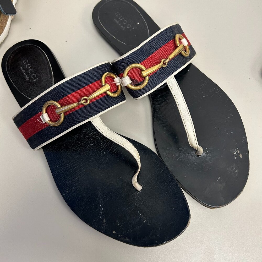 Gucci T-Strap Leather Sandals Sz US UE 40.5/ US 10.5